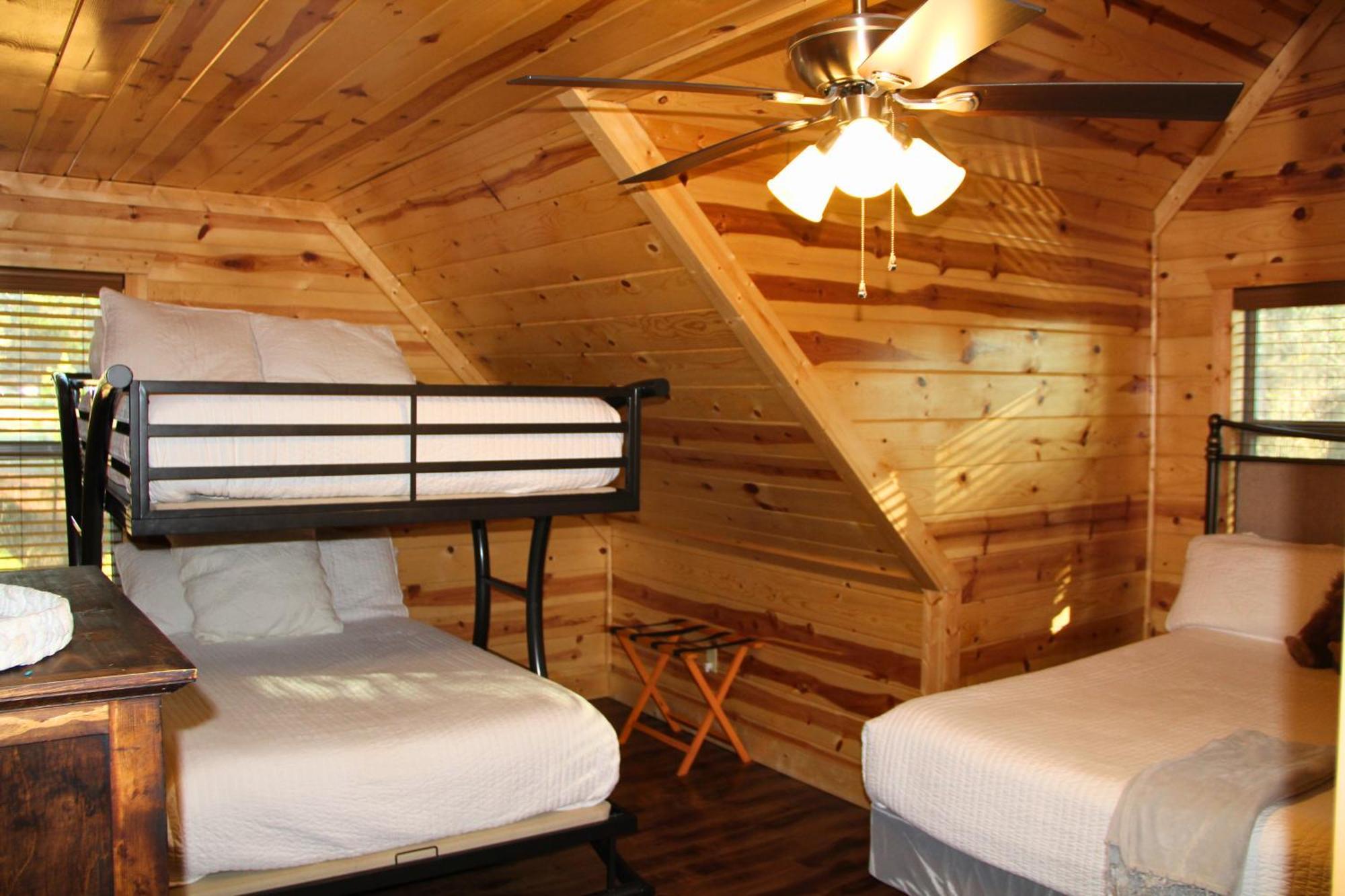 4Br/3Bth Family Cabin With A Hot Tub, Sleeps 14 Broken Bow Zewnętrze zdjęcie