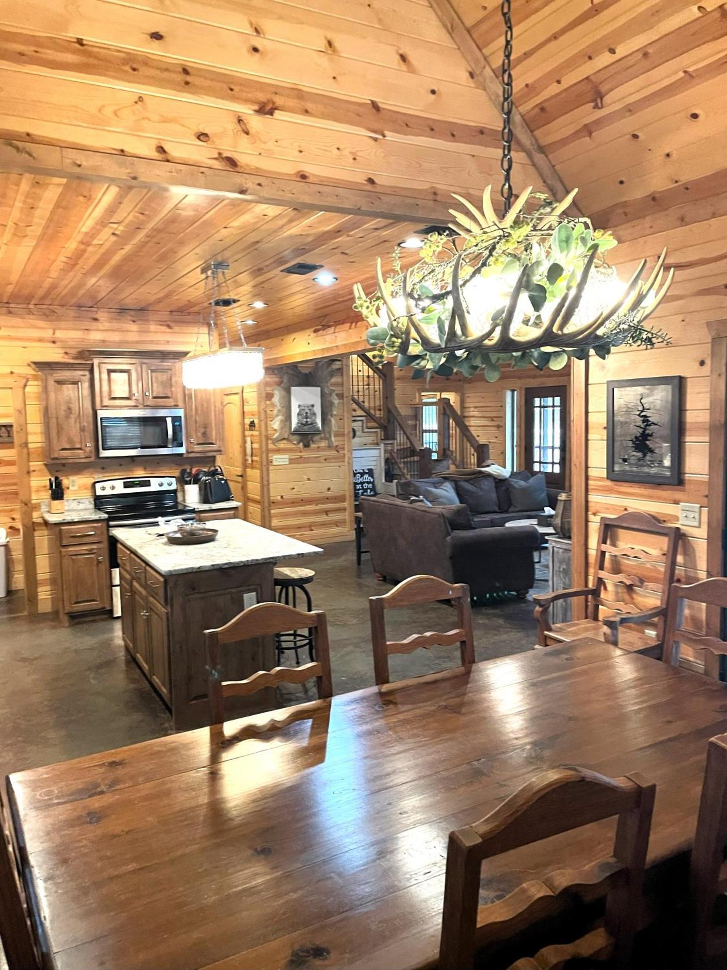 4Br/3Bth Family Cabin With A Hot Tub, Sleeps 14 Broken Bow Zewnętrze zdjęcie